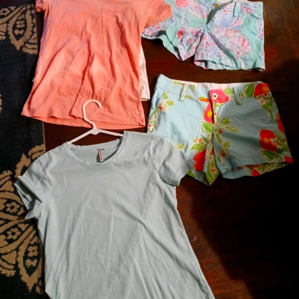 (4 pieces)2 shirt _n_short sets